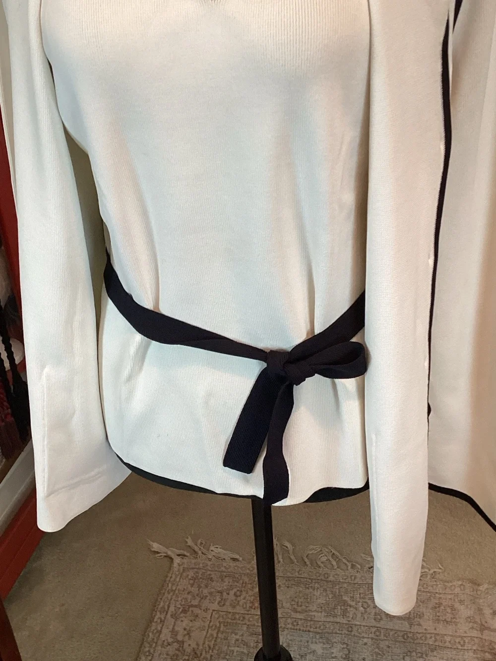 Dana Buchman Cream w/ Black Trim 2 Piece Set